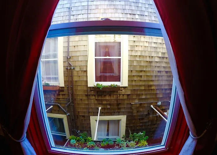 Music City Hotel - The San Francisco Music Experience