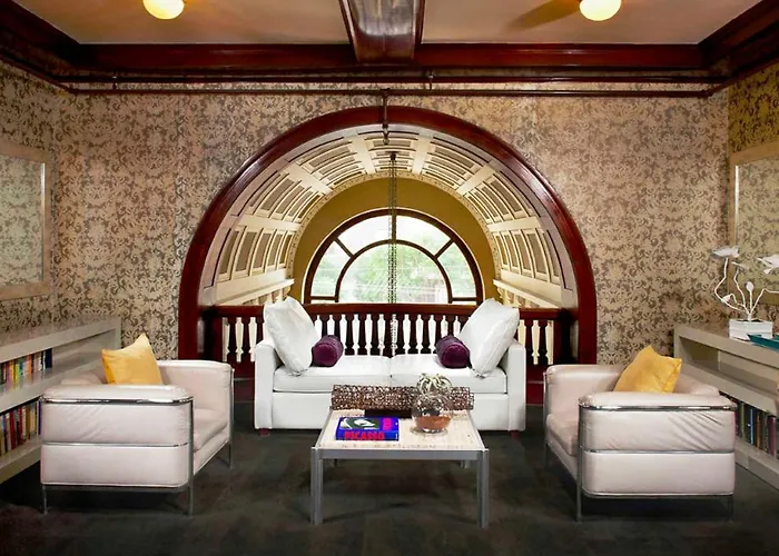 The Steinhart Hotel - A Personality Hotel